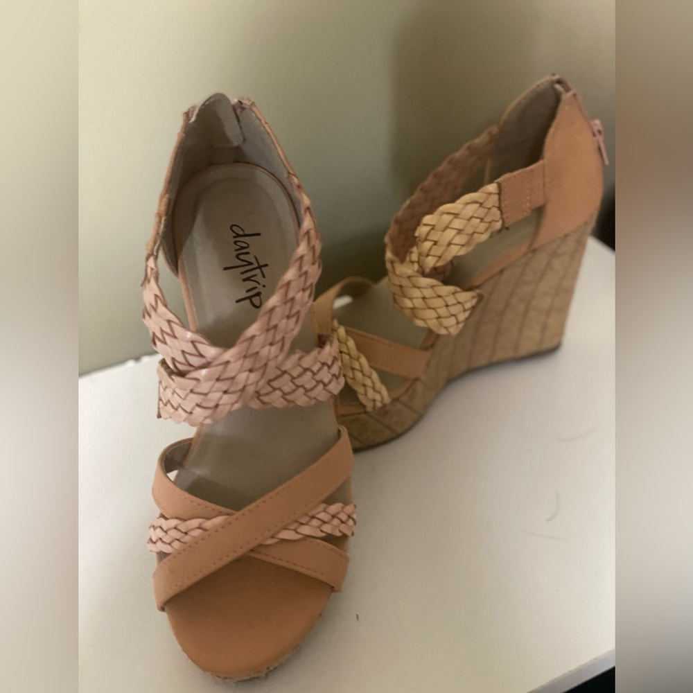 Nude DayTrip Wedges